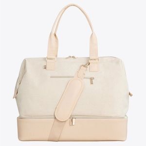 BEIS The Weekender Bag in Beige - only used twice - Perfect condition